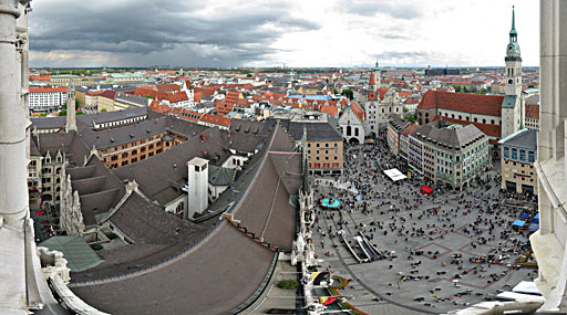 Rathausturm - Klick f�r gr��eres Bild